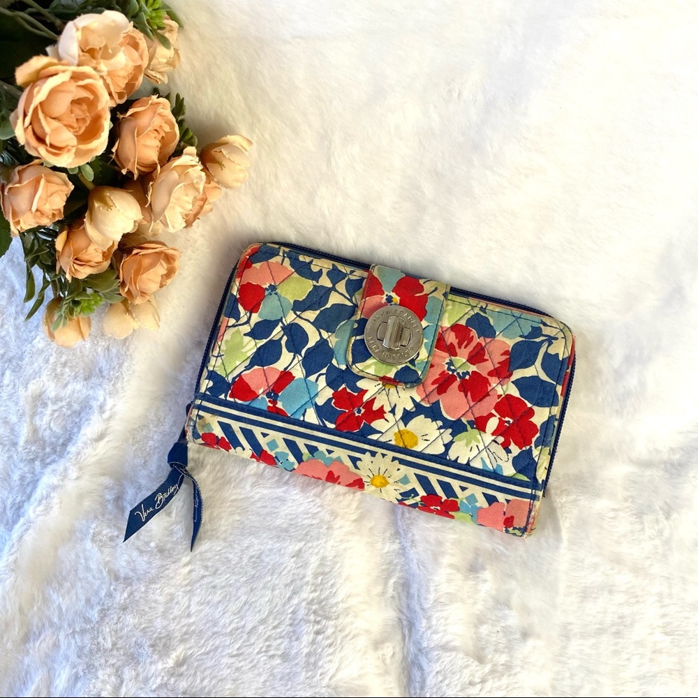 Vera Bradley Blue Yellow Silver Clasp Wallet